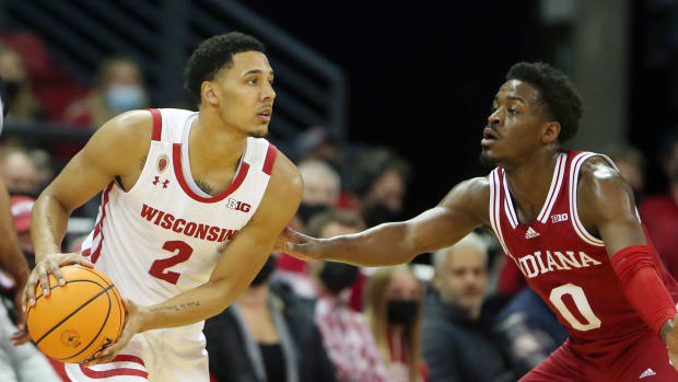 Wisconsin guard Jordan Davis playing as a sophomore for the Badgers (Credit: Mary Langenfeld-USA TODAY Sports)